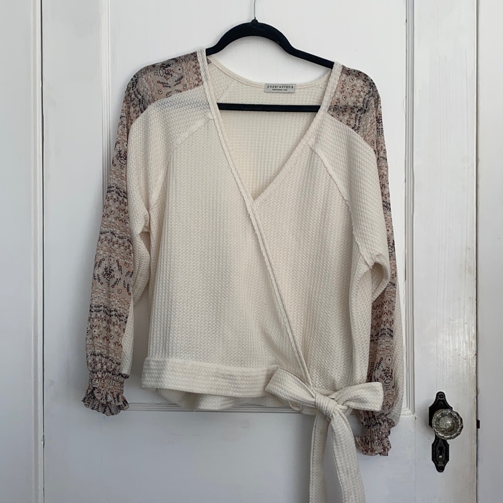 Paper Crane Tie-Front Blouse with Floral Patterned Sleeves Sz Large